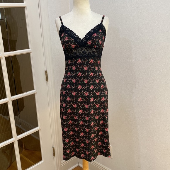 Betsey Johnson Dresses & Skirts - Vintage 90s Y2K 🌷 Betsey Johnson NY Black and Pink Rosebud Dress, Size Small